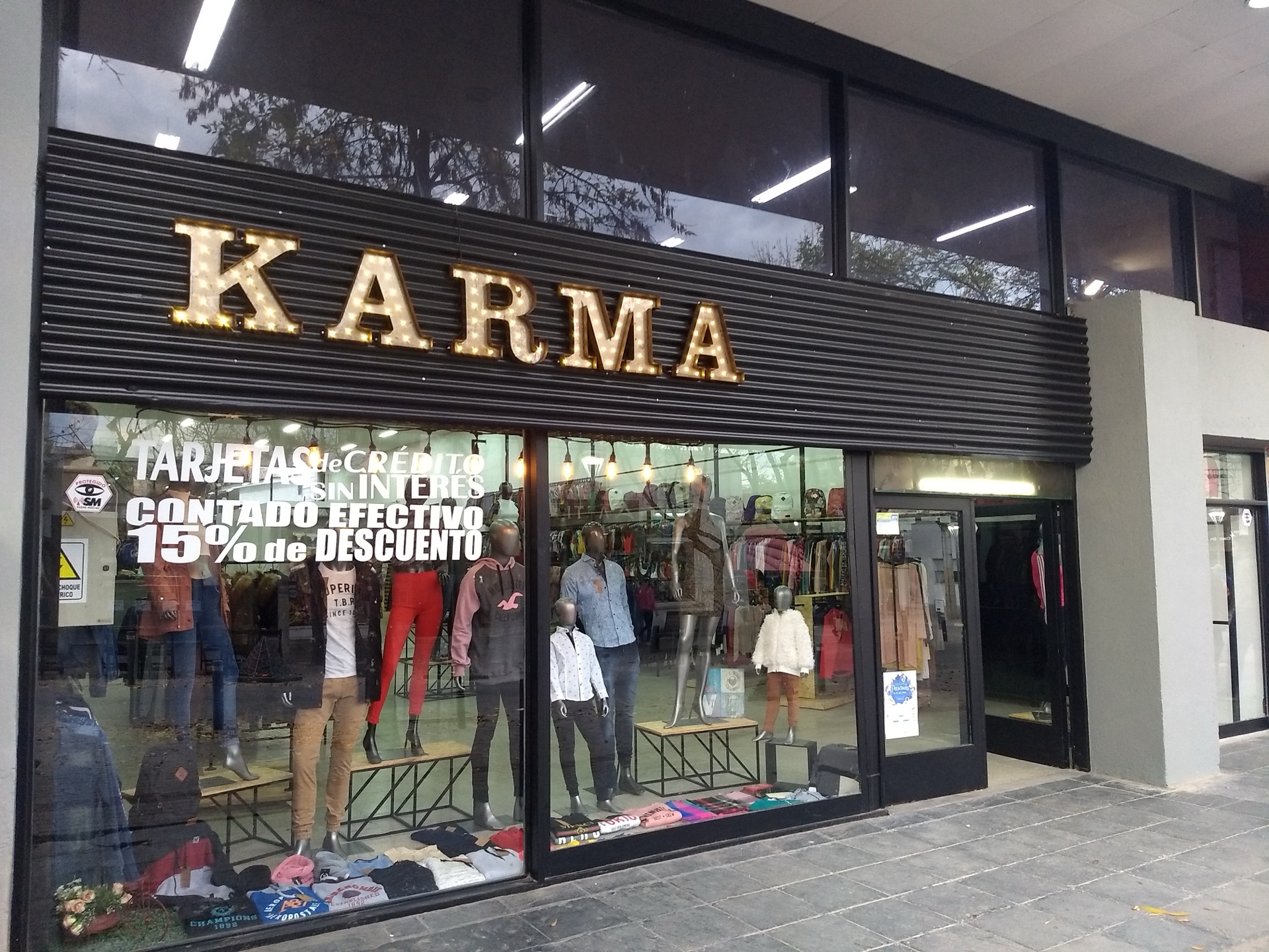 Clothing Store — KARMA 4