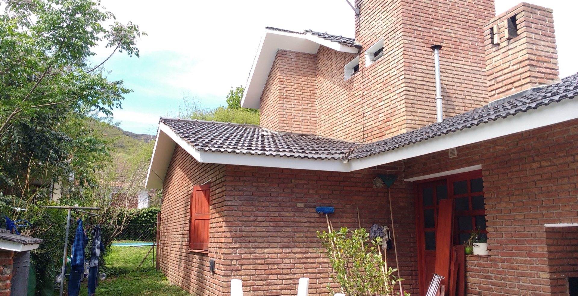 House — Hacha 7