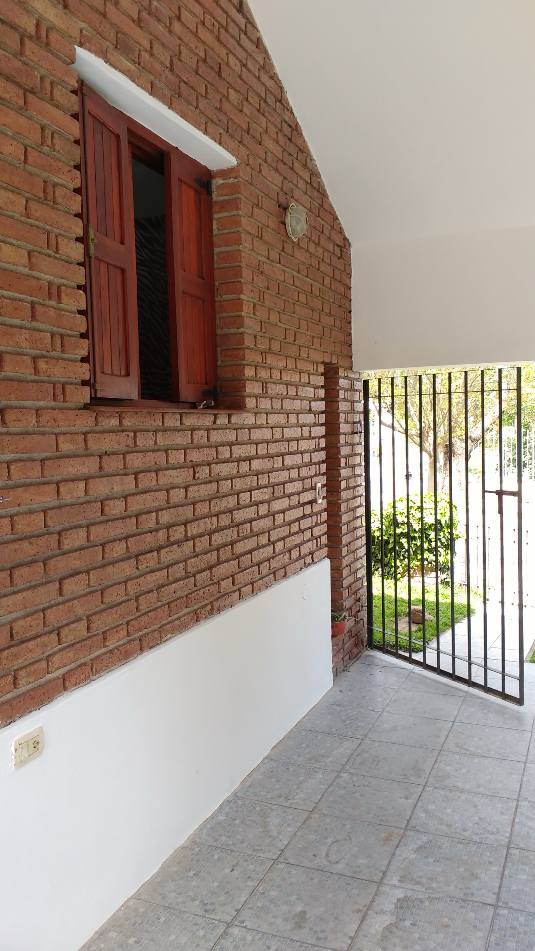 House — Hacha 13