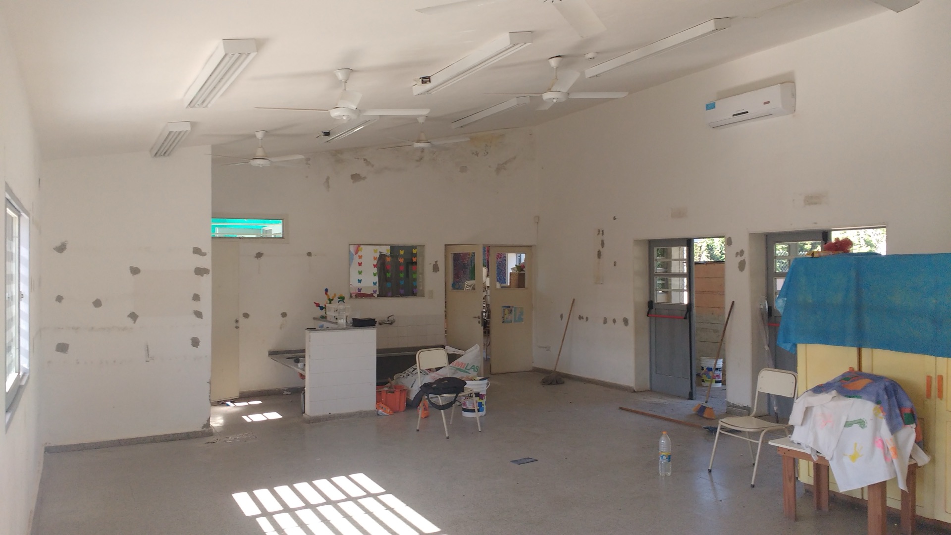 School — Gabriela Mistral 8