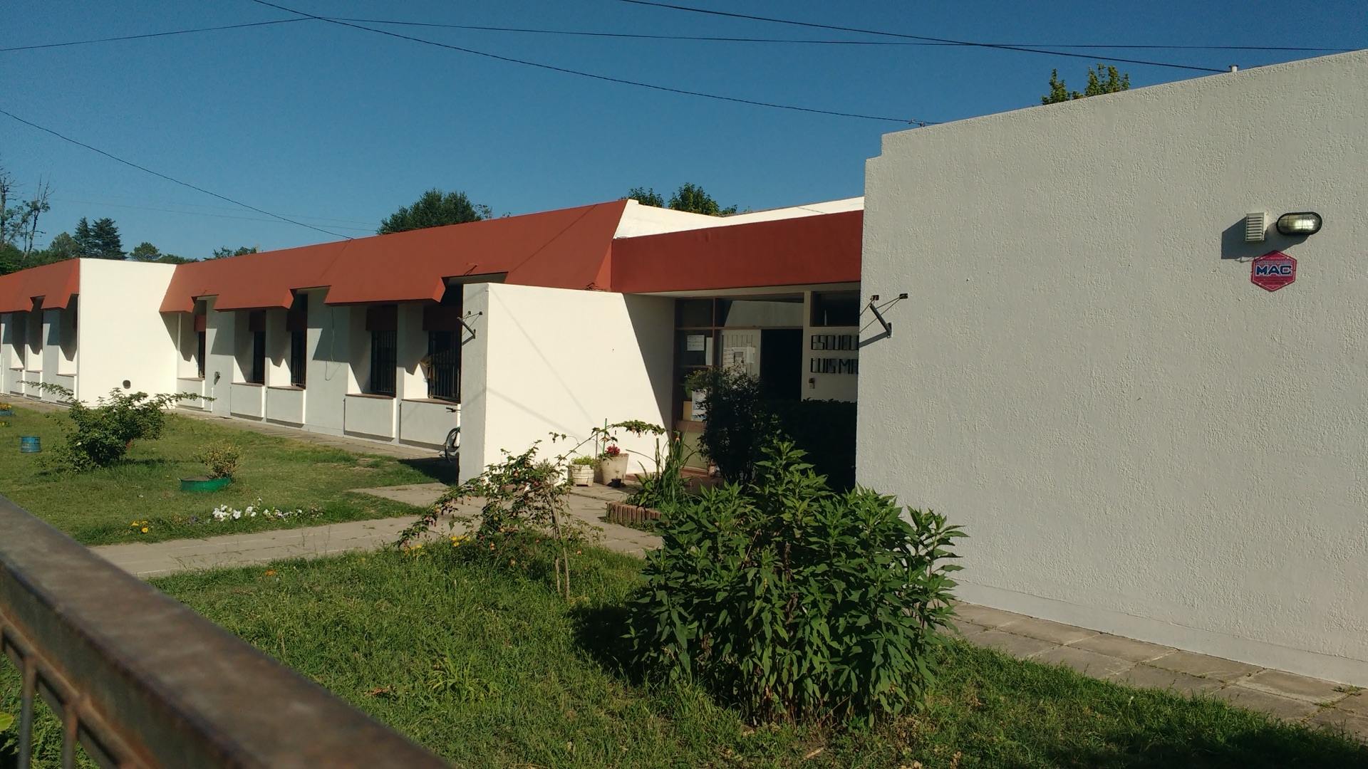 School — Luis María Drago 4